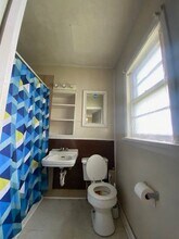 1250 Bausher Ave NW in Canton, OH - Building Photo - Building Photo