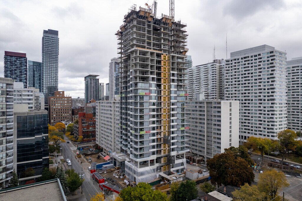 Dunfield and Holly Towers Apartments in Toronto, ON