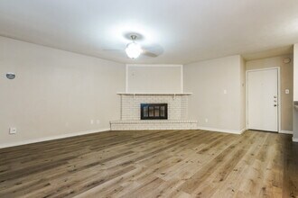 1013 Fort Scott Trail in Grand Prairie, TX - Building Photo - Building Photo