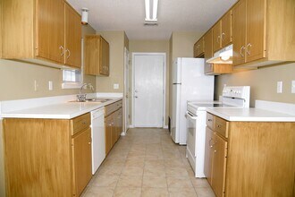 1127 Ivey Terrace in Niceville, FL - Building Photo - Building Photo