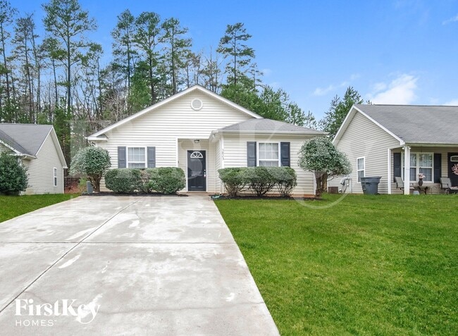 property at 5823 Hamilton Oaks Dr