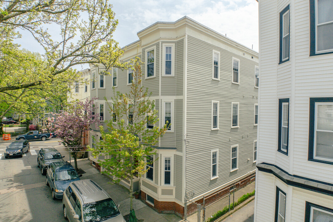 6 Marney St in Cambridge, MA - Building Photo