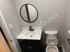 132 Dekalb Ave, Unit 2 in Jersey City, NJ - Building Photo - Building Photo