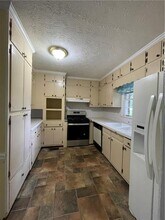 1675 Lake Lucerne Rd SW in Lilburn, GA - Building Photo - Building Photo