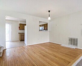 10679 Campus Way S in Upper Marlboro, MD - Building Photo - Building Photo