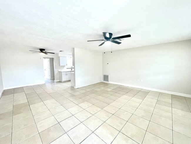 property at 102 S Jefferson St