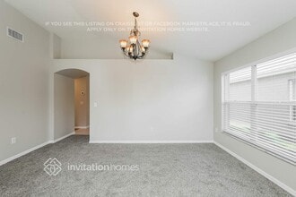 29413 Crossland Dr in Zephyrhills, FL - Building Photo - Building Photo