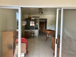 6125 E Indian School Rd, Unit 220 in Scottsdale, AZ - Foto de edificio - Building Photo