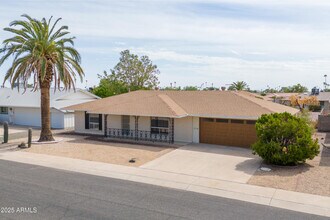 10301 W Charter Oak Dr in Sun City, AZ - Building Photo - Building Photo