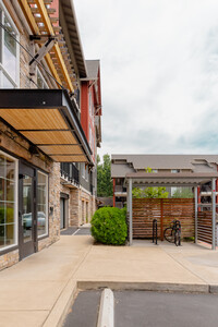 Stevens Creek Apartments in Happy Valley, OR - Foto de edificio - Building Photo