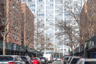 94-31 60th Ave in Flushing, NY - Building Photo - Building Photo