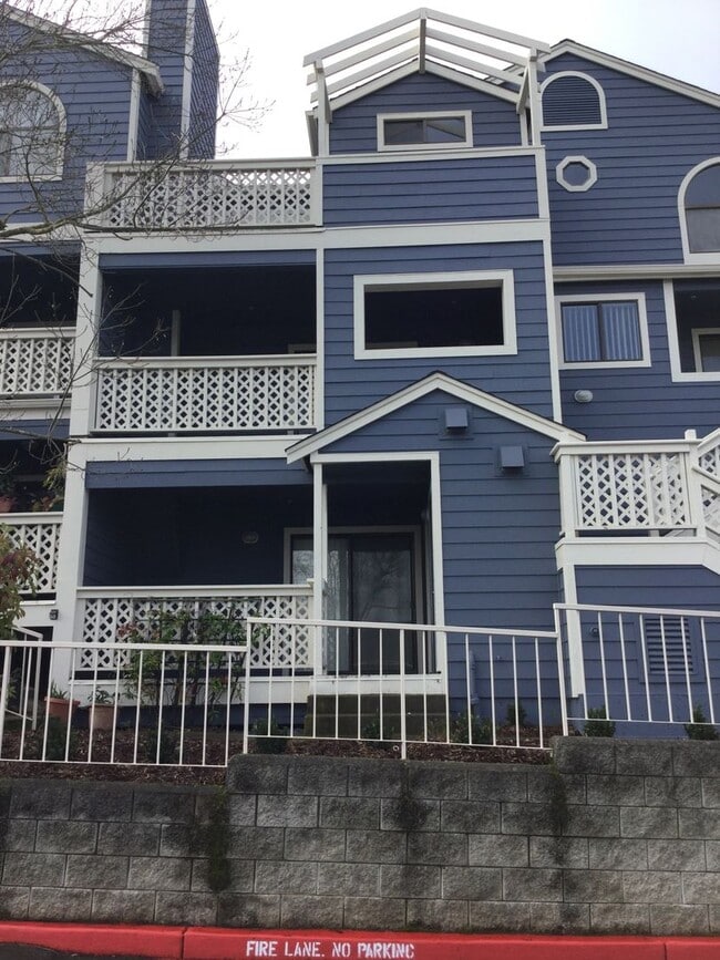 118 Sea Crest Cir in Vallejo, CA - Building Photo - Building Photo
