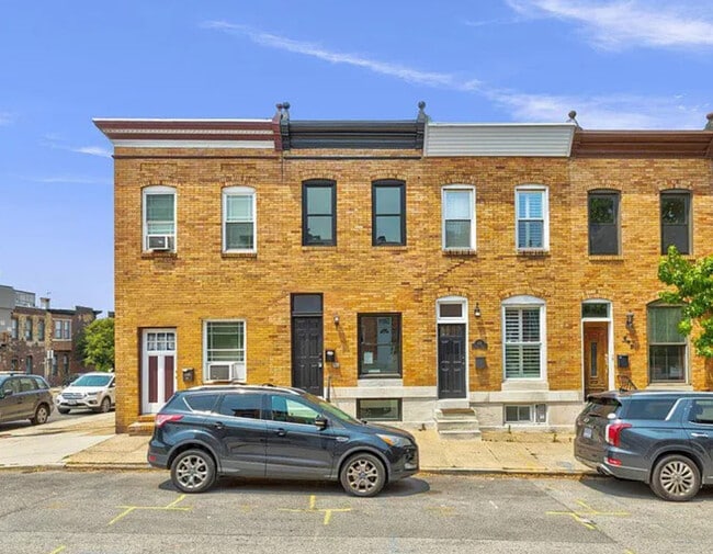 property at 646 S Curley St