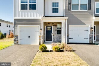 69 Nelsons Wy in Mount Holly, NJ - Building Photo - Building Photo