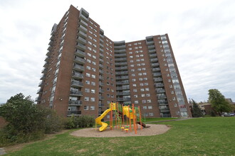 The Delaware in Ottawa, ON - Building Photo - Building Photo