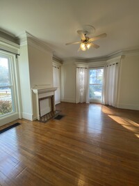 23 Summer St, Unit A in Woburn, MA - Foto de edificio - Building Photo