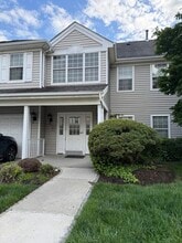 709 Eagles Chase Dr in Trenton, NJ - Building Photo - Building Photo