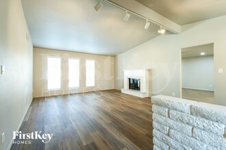 12414 N Columbine Dr in Phoenix, AZ - Building Photo - Building Photo