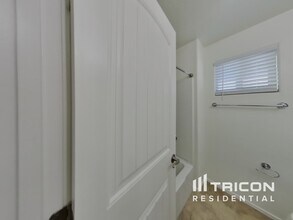 1360 E Palomino Way in Queen Creek, AZ - Building Photo - Building Photo