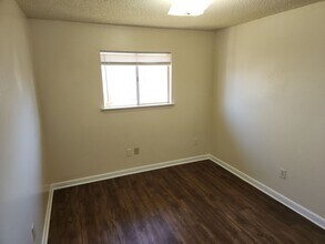 9112 GSRI Ave in Baton Rouge, LA - Building Photo - Building Photo
