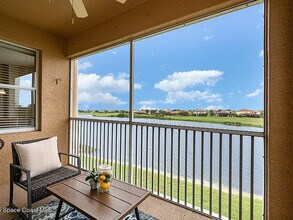 6838 Toland Dr, Unit 205 in Melbourne, FL - Foto de edificio - Building Photo