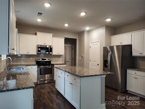 9415 Segundo Ln in Charlotte, NC - Building Photo - Building Photo