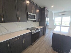 28 Haines Ln, Unit A in Walden, NY - Building Photo - Building Photo