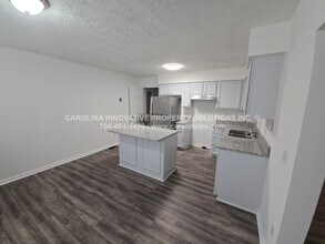 1409 Tinnin Ave in Charlotte, NC - Building Photo - Building Photo