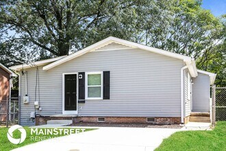 1517 Longview Dr in Winston-Salem, NC - Foto de edificio - Building Photo