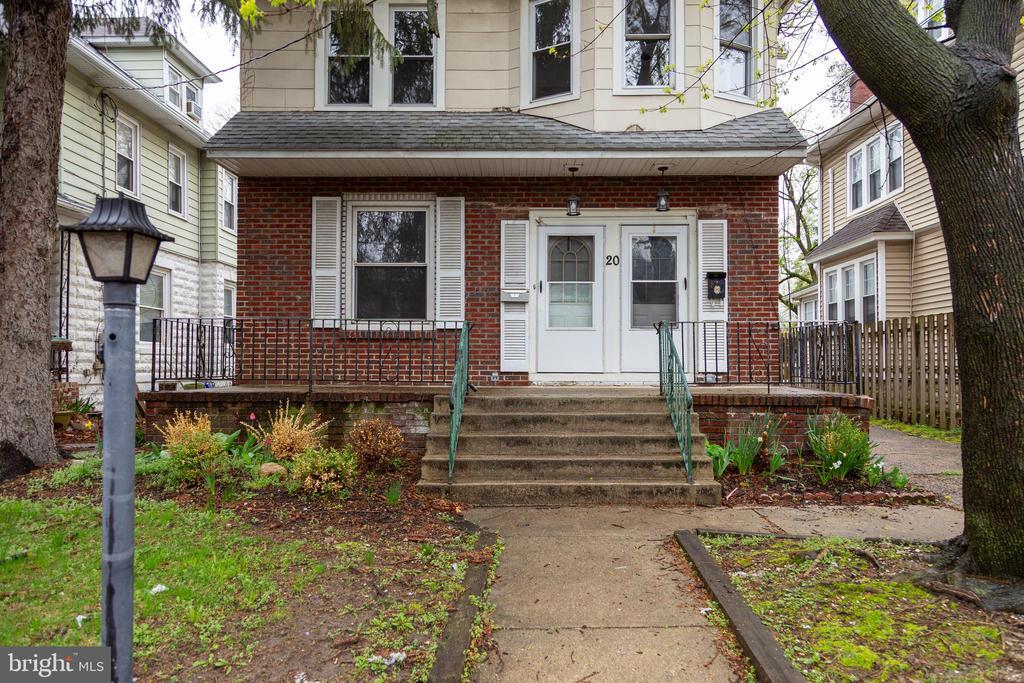 20 Crestmont Terrace in Collingswood, NJ - Building Photo