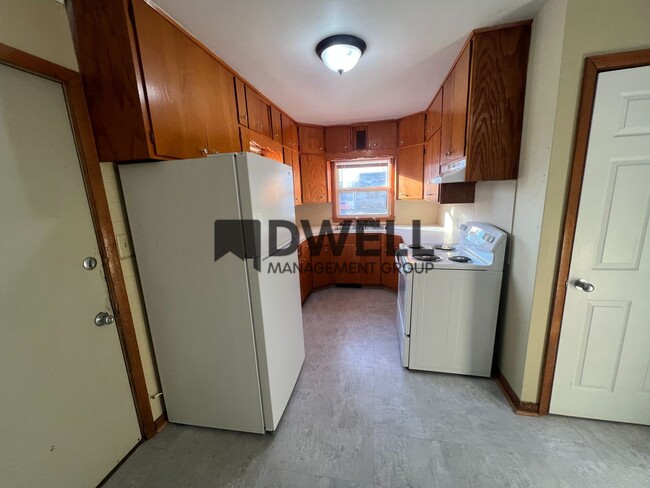 property at 804 12th Ave SW
