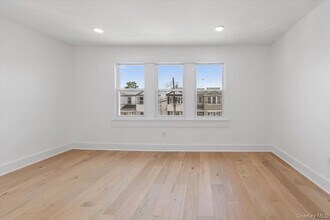 104-17 Rosita Pl in Queens, NY - Building Photo - Building Photo