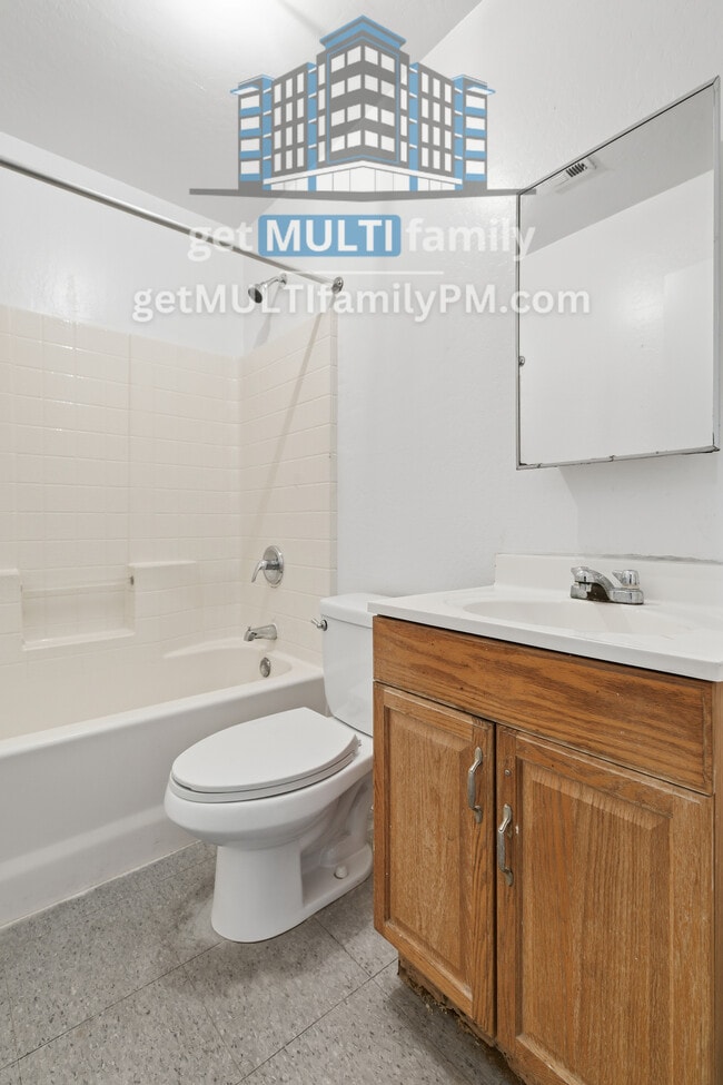 1331 E Pueblo Ave in Phoenix, AZ - Building Photo - Building Photo