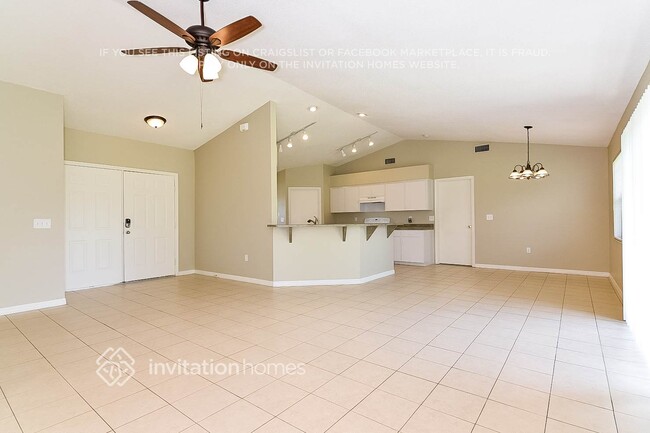 3012 Cobbler Square Ln in Lakeland, FL - Building Photo - Building Photo