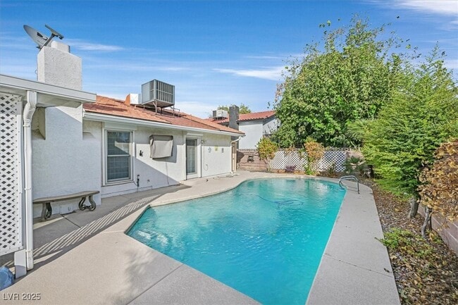 property at 3445 E Toquima Cir