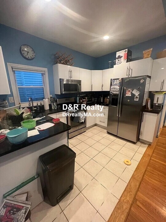 39 Springfield St, Unit 1 in Somerville, MA - Building Photo