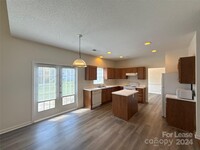 4603 Hunters Pointe Ct in Charlotte, NC - Building Photo - Building Photo