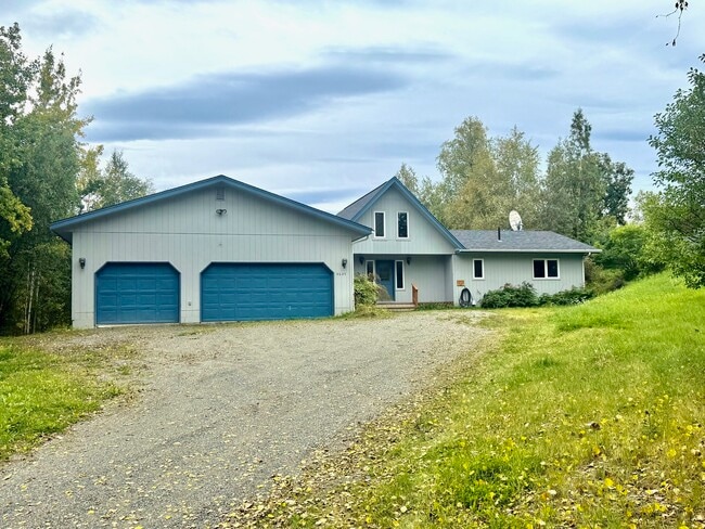 property at 4624 E Birch Dr