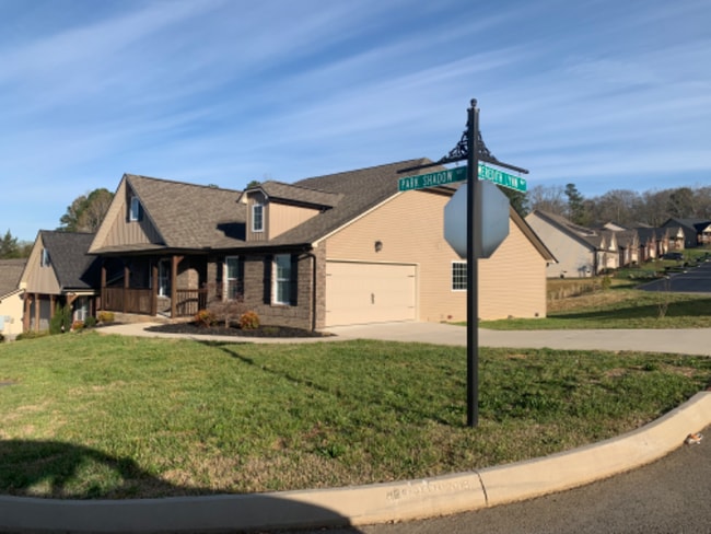 3601 Meredith Lynn Wy in Knoxville, TN - Building Photo - Building Photo