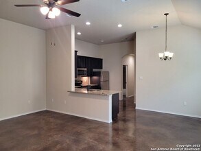 1137 Stanley Wy in Seguin, TX - Building Photo - Building Photo