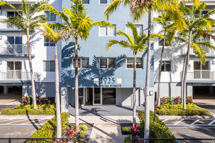 Biscayne Gardens  Apartments in North Miami, FL - Building Photo - Building Photo