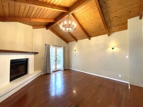 518 W Walnut Ave in Lompoc, CA - Building Photo - Building Photo