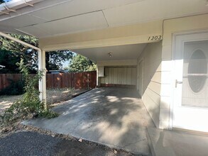 1303 Brook Ln in Ellensburg, WA - Building Photo - Building Photo