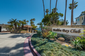 11844 S Beach Club Way in Malibu, CA - Building Photo - Building Photo