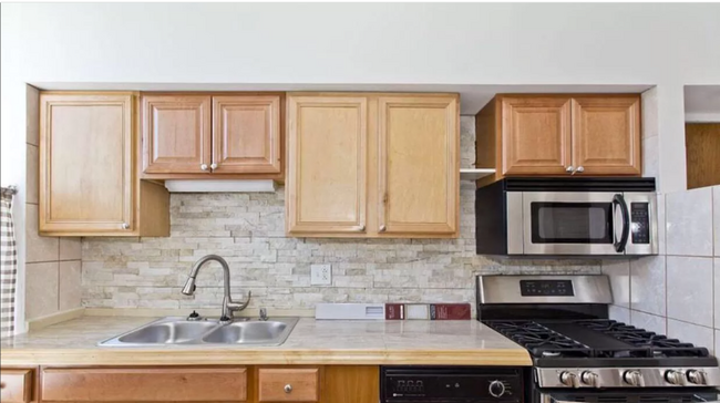 1368 W Evergreen Ave in Chicago, IL - Building Photo - Building Photo