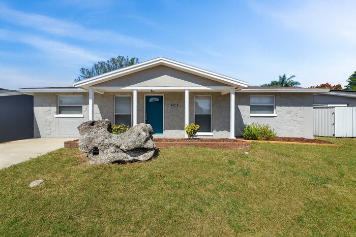 2844 Homewood St in Clearwater, FL - Building Photo