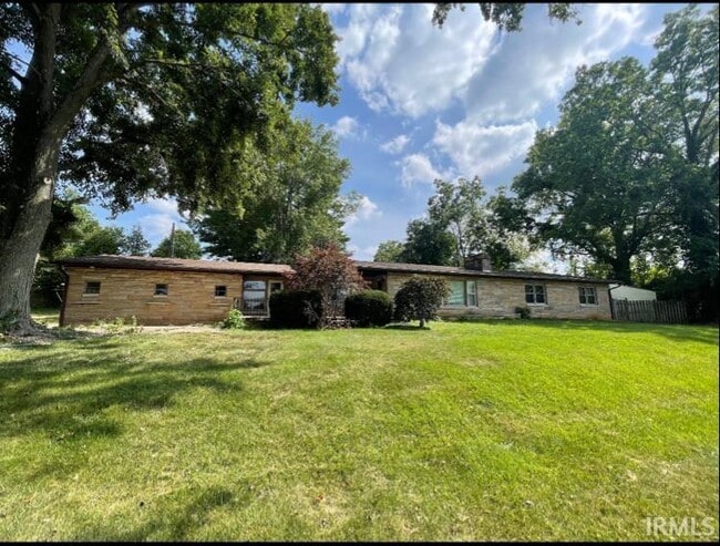200 E Glendora Dr in Bloomington, IN - Building Photo - Building Photo