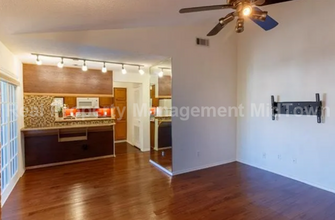 2105 St Michaels Dr in Arlington, TX - Building Photo - Building Photo