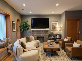 4414 N Clark St in Chicago, IL - Building Photo