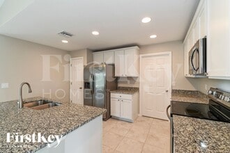 3237 NW 41st Pl in Cape Coral, FL - Building Photo - Building Photo